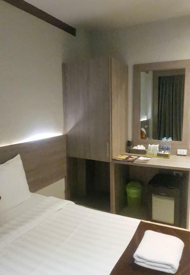 Rooms Republic Hotel Ao Nang Beach Екстериор снимка